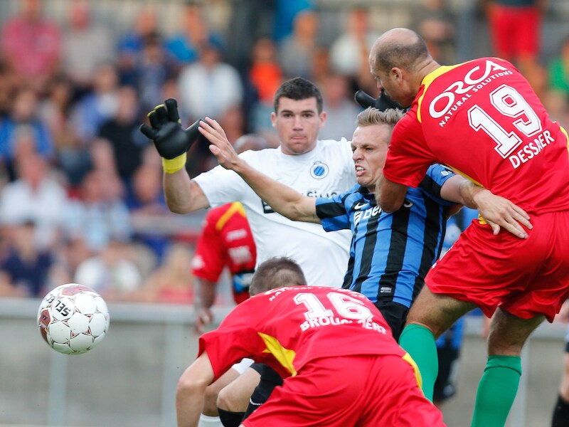 Een beeld uit de heenmatch tussen Oostende en Club Brugge.