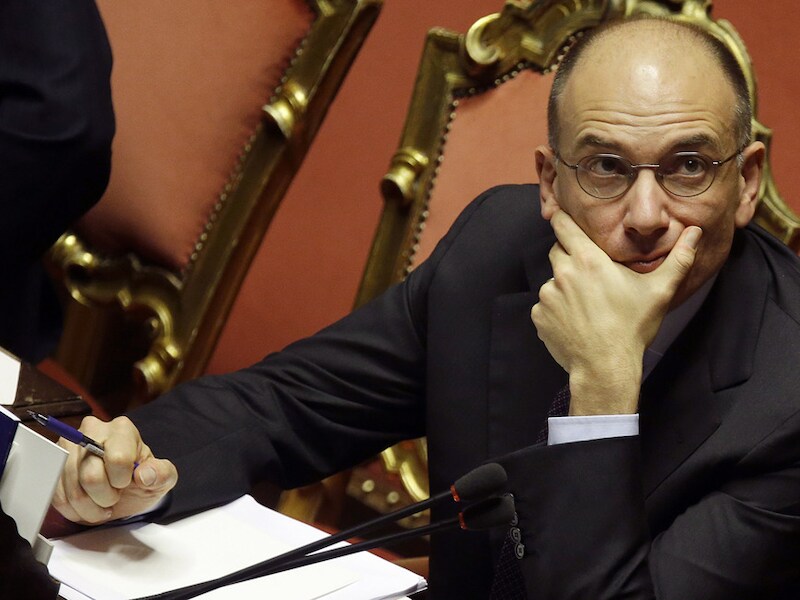 Premier Enrico Letta tijdens de stemming in de Senaat te Rome op 11 december 2013.
