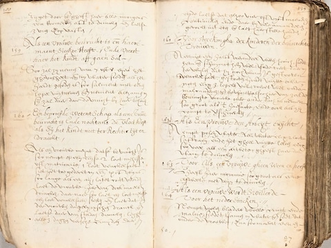 Het medisch receptenboek van arts Abraham vander Veken, circa 1600.