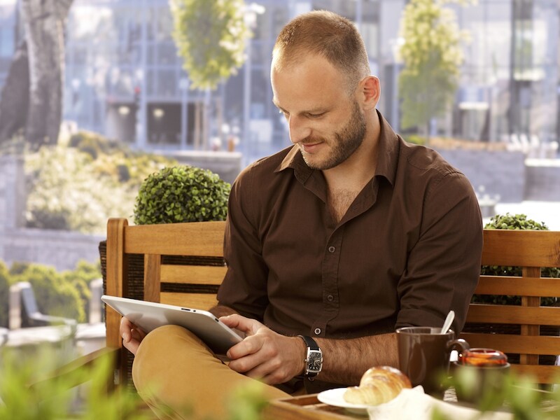 Deze man kijkt waarschijnlijk geen porno