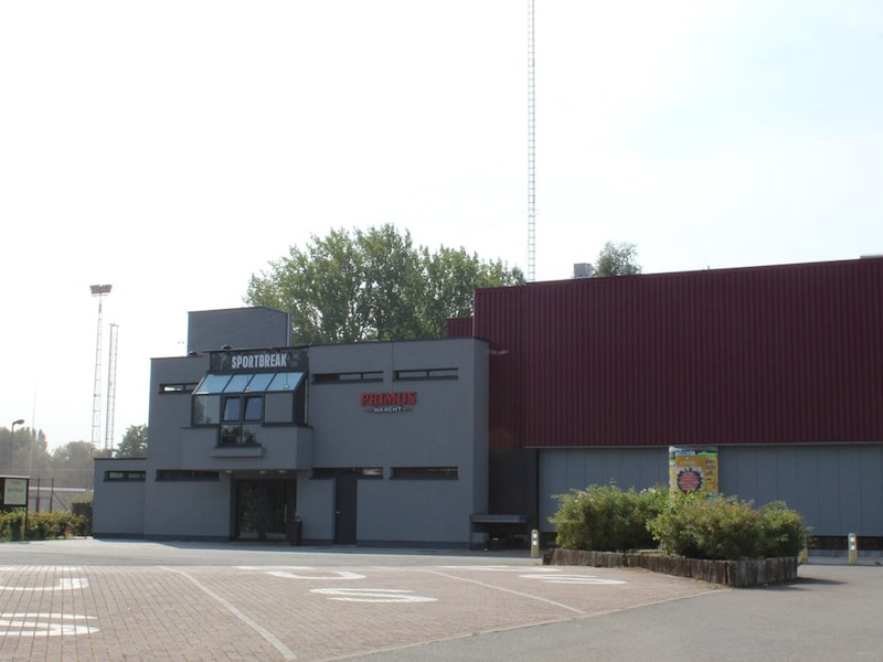 Kampenhout gaat vanaf 31 augustus preventief asbest verwijderen in de sporthal