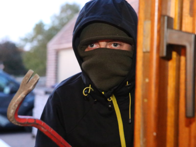 Toen het duo effectief een woning binnendrong, aarzelden de getuigen niet en verwittigden ze meteen de hulpdiensten.