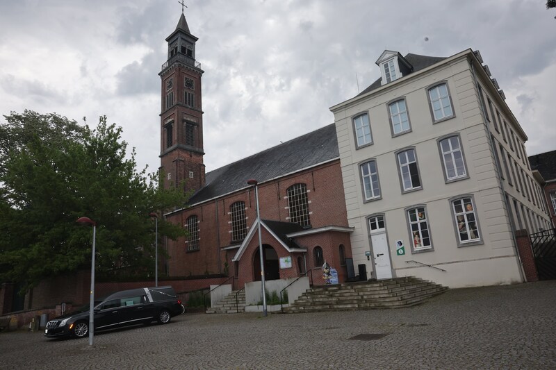 In Bornem wordt vindt vandaag de uitvaart van Arthur plaats, die omkwam in het busongeval in Buggenhout. 
