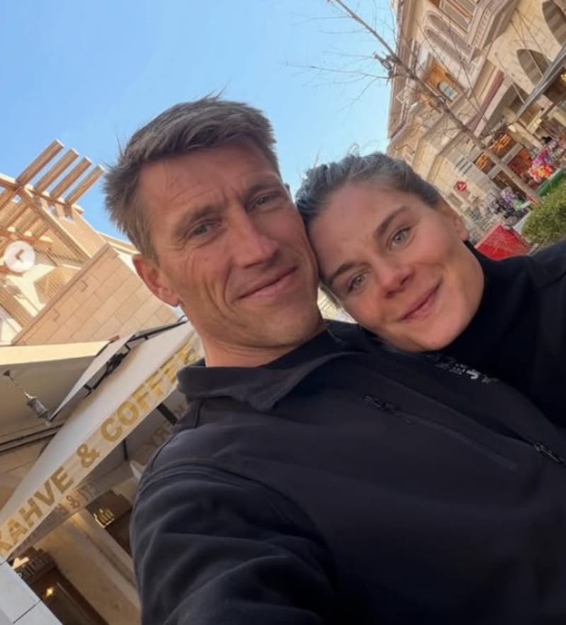 In alle stilte getrouwd in Brugge: Lotte Kopecky en Axel Merckx stappen in  het huwelijksbootje | Sport | HLN.be