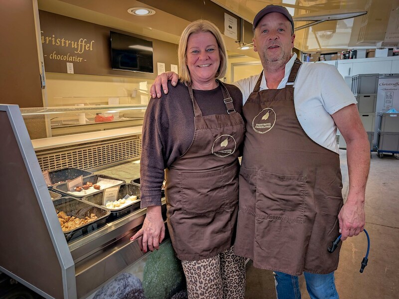 Chris en Maddy zijn al jarenlang een vertrouwd gezicht op markten en braderieën