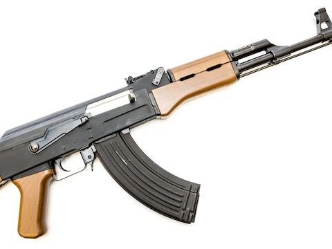 Een replicawapen van het veldslagspel Airsoft.