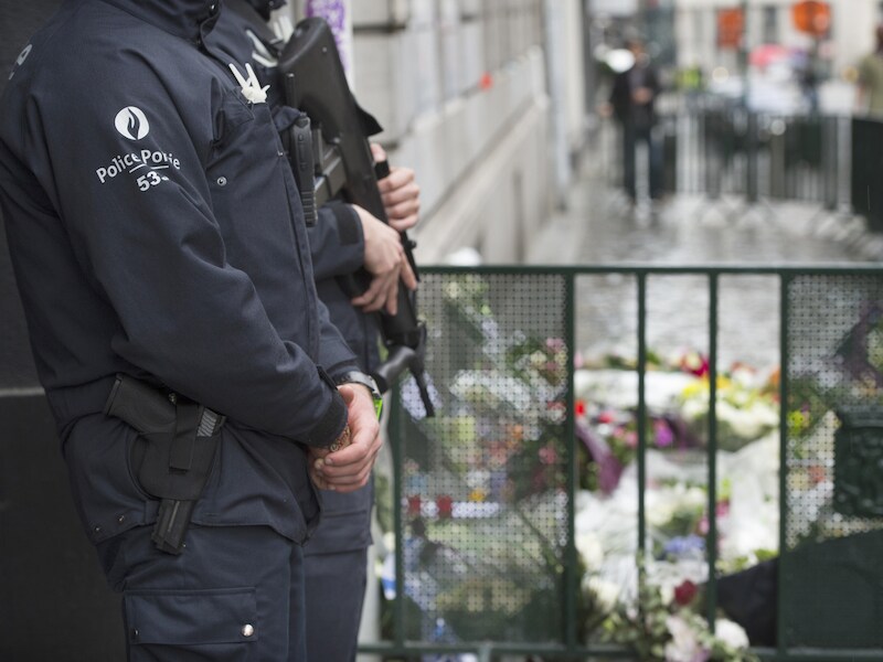 Politie aan het Joods Museum in Brussel