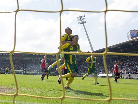 ADO won zondag met 2-0 van Feyenoord.