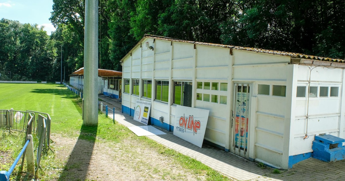 Afgeleefde voetbalinfrastructuur maakt plaats voor nieuwbouw | Regio ...
