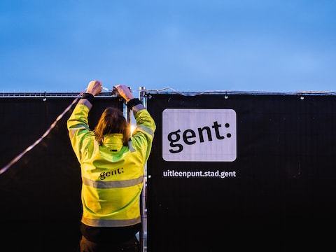 Stad Gent schaft onderscheid tussen arbeiders en bedienden af: vanaf 2028 krijgt iedereen bediendencontract