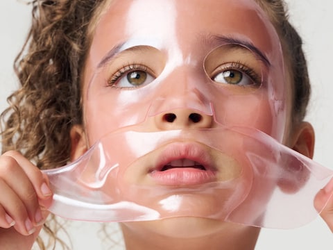 Er duiken steeds meer beautymerken op die zich specifiek op jonge kinderen richten. Zo is er Rini, dat vorig jaar een gezichtsmasker voor 4-jarigen op de markt bracht. 