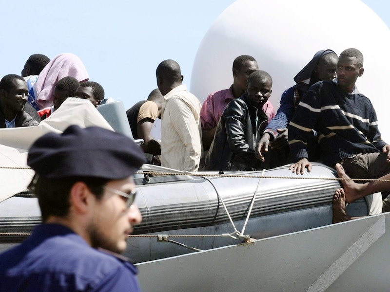 Alleen op pinkstermaandag kwamen meer dan 2.600 vluchtelingen in Italië aan.