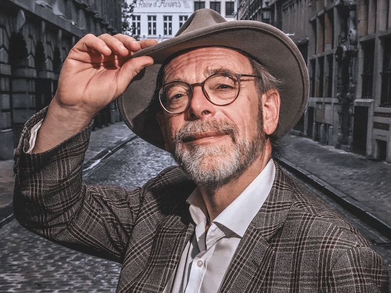 EXCLUSIEF. Peter De Roover (N-VA), Kamervoorzitter en verloofde van Els van Doesburg: “Uiteraard zijn wij geprivilegieerd, maar ook voor ons is ouderschap hard werken”