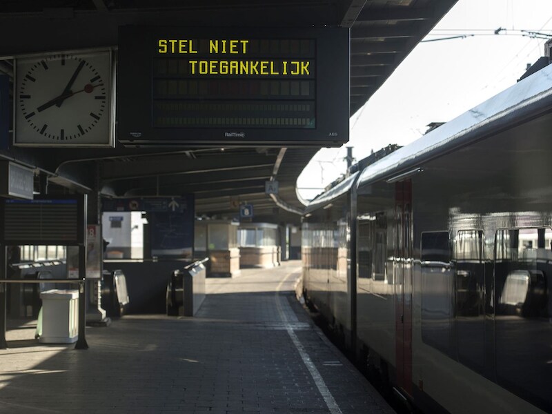 Brussel-Zuid lag er gisteren verlaten bij.