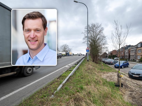 Het Battelcomplex. Inzet: gemeenteraadslid Karl Lauwers van CD&V.
