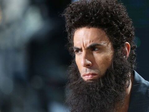 Sacha Baron Cohen als The Dictator.