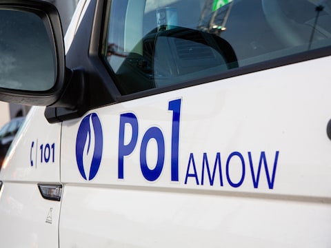 Politiezone AMOW werd opgeroepen voor problemen op een bus, maar toen de agenten de jongeman thuis afzetten, ontstond er tumult (themabeeld).