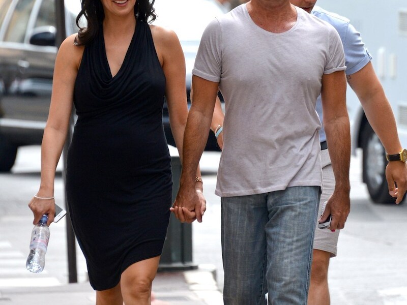 Simon Cowell en zijn zwangere vriendin Lauren Silverman.