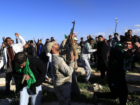Voorstanders van het regime demonstreren in Tripoli.