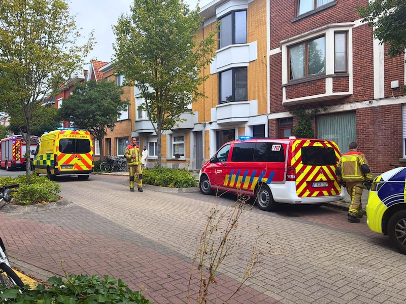 Pot olie vat vuur in oven: bewoonster ademt rook in