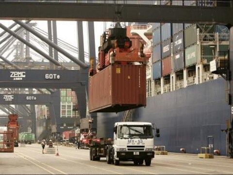 De haven voert naar eigen zeggen al jaren een beleid om andere transportmodi dan de weg te promoten.