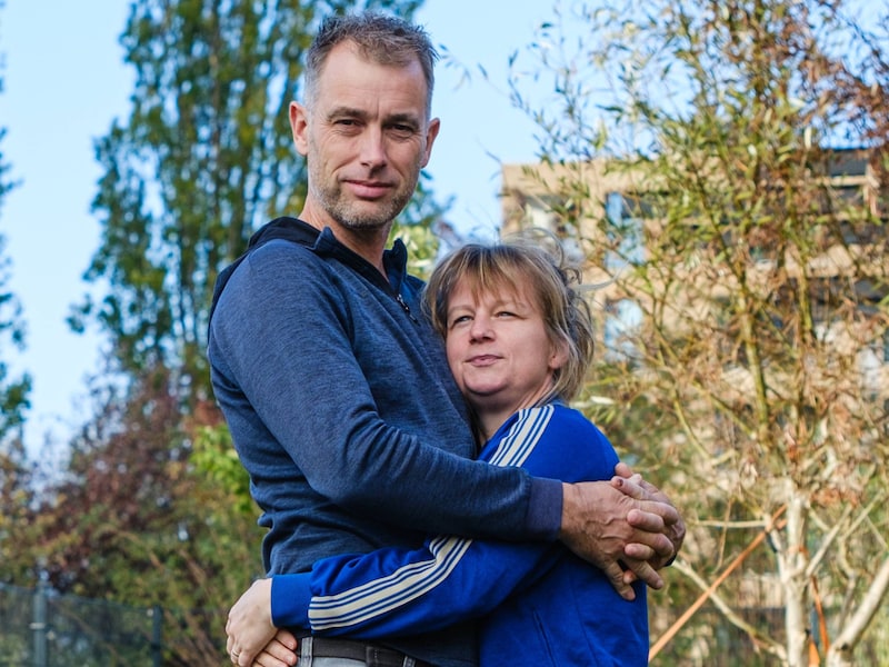 Manten Van Gils en Eva Meyer uit Mechelen hebben samen met vrienden Pilaarweek.org opgericht. Het initiatief kwam er nadat het koppel zelf een jaar lang iedere week steun kreeg van vrienden en familie. 
