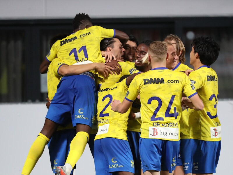 VIDEO. STVV duikt top zes in na nieuwe zege tegen Moeskroen: Boli zorgt voor verlossing