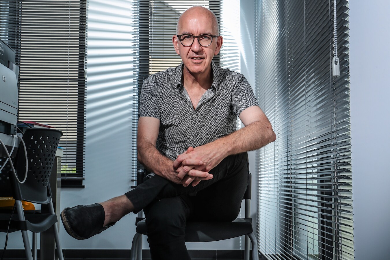 Biostatisticus Geert Molenberghs:  "We moeten hopen dat de nieuwe maatregelen zo snel mogelijk effect hebben. Die waren echt nodig, ook de sluiting van de horeca."