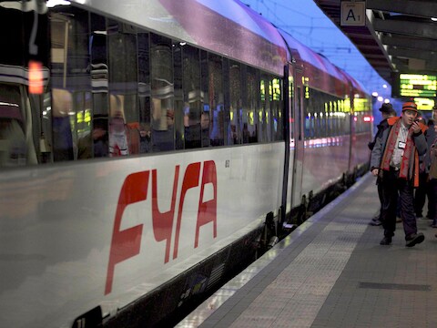 Den Haag heeft sinds 9 december geen rechtstreekse treinverbinding meer met Antwerpen en Brussel. De aloude Beneluxtrein is vervangen door de Fyra.