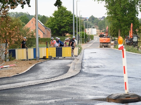 Fietsers (en andere weggebruikers) moeten nog even geduld hebben: de Kasteeldreef heropent op 1 september.