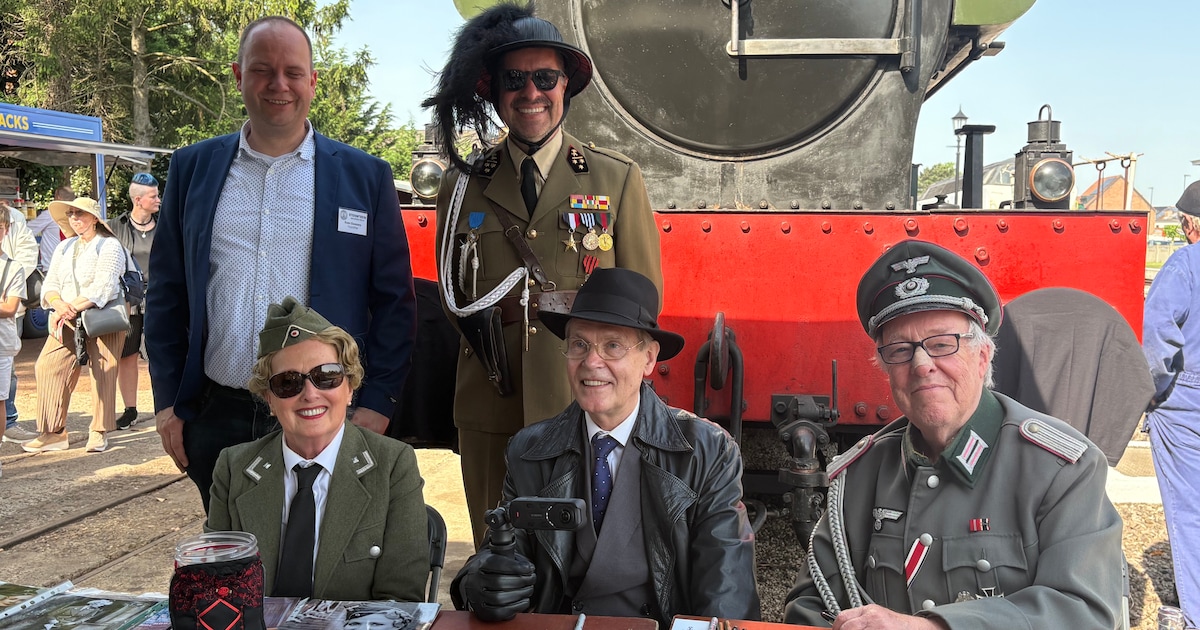 Herr Flick, Helga en Lieutenant Gruber zorgen voor drukte op treinperron in  Maldegem