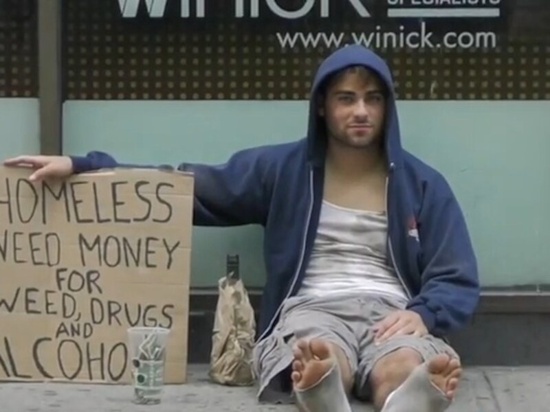 Coby Persin tijdens het sociale experiment in New York.