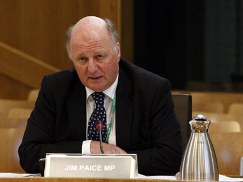 In 2011 was Jim Paice minister van Landbouw in Groot-Brittannië.