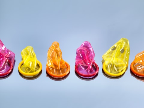 De productiekosten om condooms te maken zijn met maar liefst 30 procent gestegen. 
