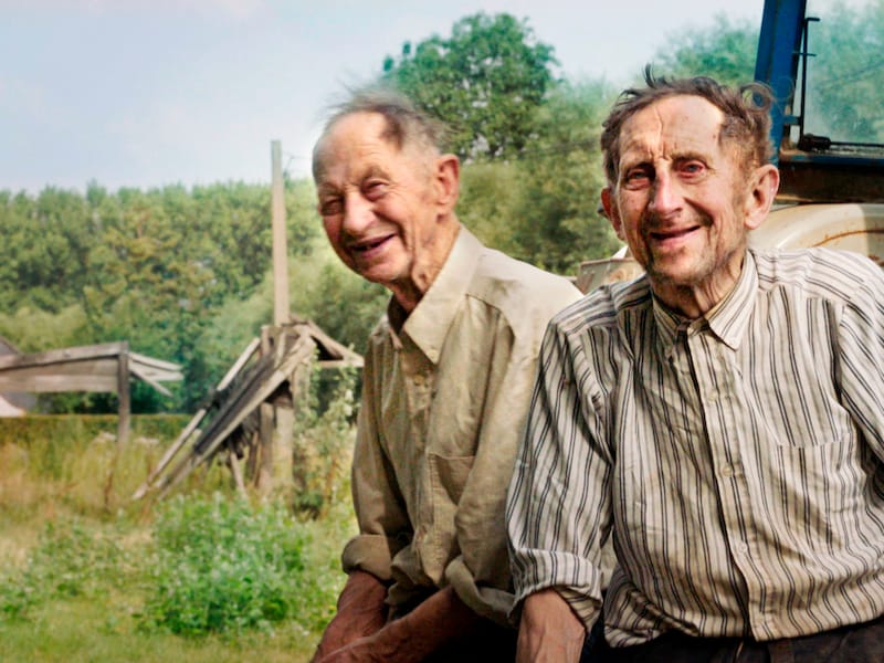 Louis (links op de foto) samen met zijn broer Hubert.