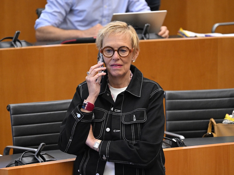 Brussels staatssecretaris voor Huisvesting Karine Lalieux (PS)