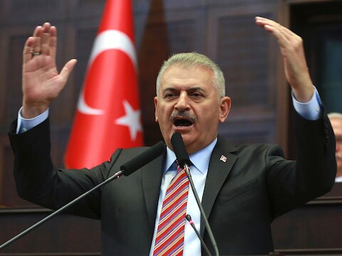 De Turkse premier Binali Yildirim tijdens een partijbijeenkomst deze week.
