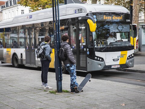 De Lijn, Buzzypas, jongeren