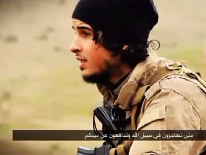 Lotfi Aoumeur (24).