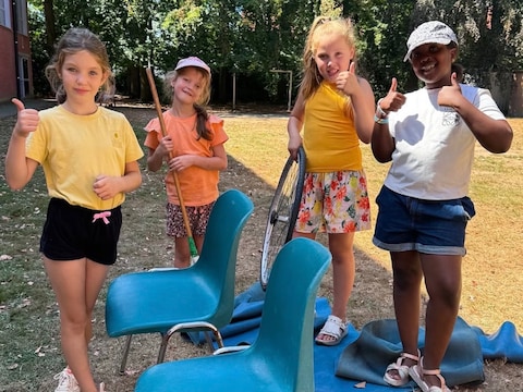 Blije gezichten op de zomerschool in Malle 
