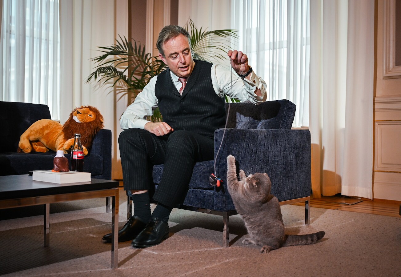 EXCLUSIEF. Het eerste interview met premier Bart De Wever, uw Belg van ...