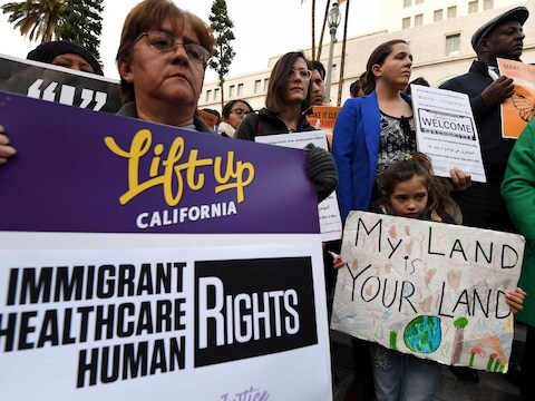 Protest tegen Trumps migratiebeleid in Los Angeles.
