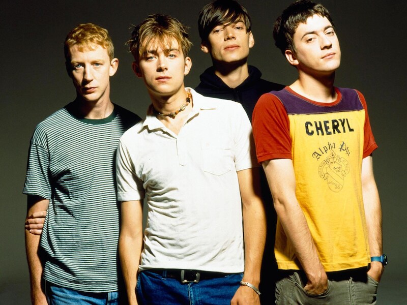 Blur, met Alex James als derde van rechts.