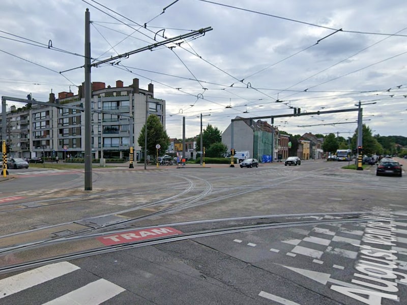 Vanaf vandaag verkeershinder op August van de Wielelei door werken aan tramsporen
