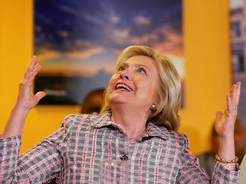 Hillary Clinton zal dinsdag vermoedelijk genoeg afgevaardigden verzameld hebben om genomineerd te worden als presidentskandidaat van de Democraten.