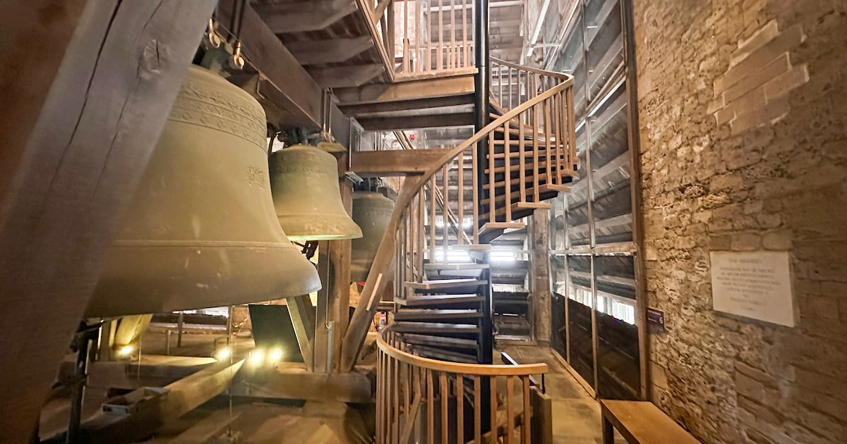 Laatste fase relanceproject klaar: vernieuwde trap naar beiaarden voltooit opwaardering Sint-Rombout