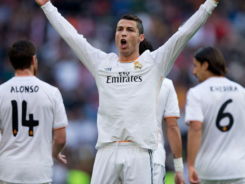 Cristiano Ronaldo blonk weer uit met drie goals: een gekruist schot, een strafschop en een vrije trap.