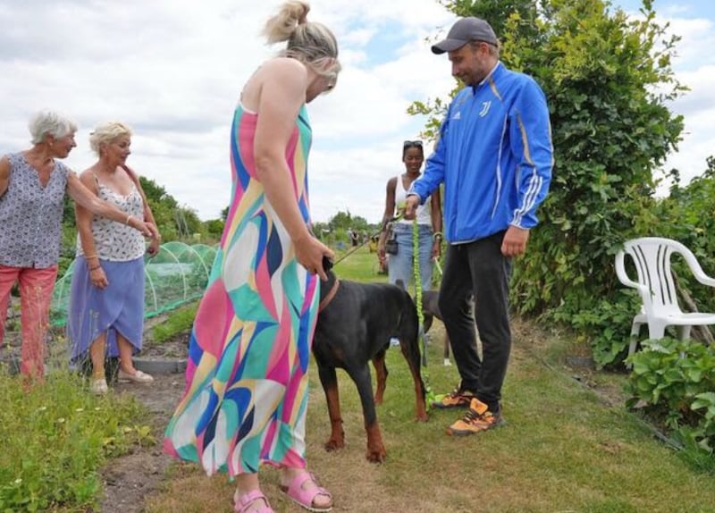 Een lezer spotte het paar samen in Neerpelt.