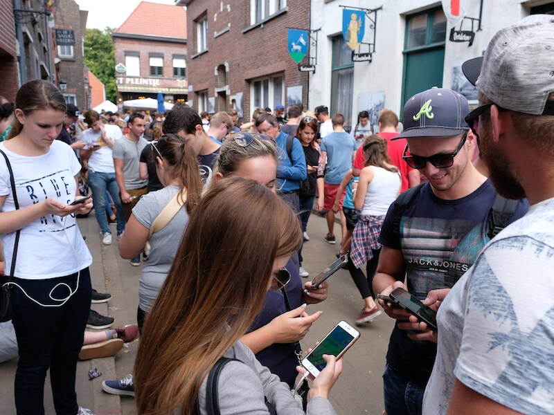 Pokémonjagers in Lillo, foto 20 augustus.