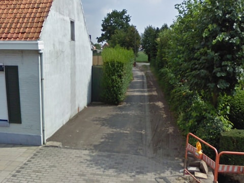 ‘t Smal Padje in Essen zoals het er nog uitzag voor de vernieuwing. Intussen is het een stuk breder gemaakt. 
